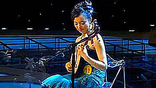 Sword Dance – Liuqin Performance