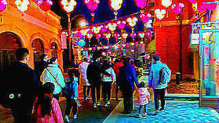 Walk in Shanghai – Disneytown during the Spring Festival
