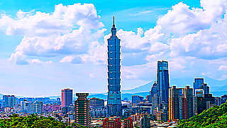 Taipei 101 – Time-Lapse with Background Music