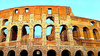 Walk in Rome – Colosseum to Roma Termini