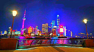 Walk in Shanghai – Moonlit Night on the Bund