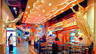 Walk in Shanghai – Longemont Nostalgic Shopping Mall