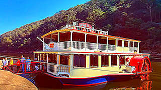 Relaxing Cruise on Nepean River – Regentville, NSW, Australia