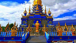 Wat Rong Suea Ten Buddhist Temple – Chiang Rai, Thailand