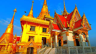 Wat Khiriwong Nakhon Sawan Temple Visit, Thailand